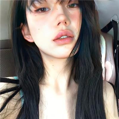 女人藏身的森林 推荐封面
