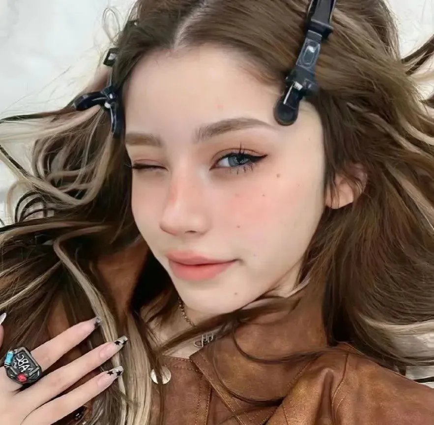 亚洲之爱 推荐封面
